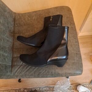 Eccolo Black Ankle Boots
